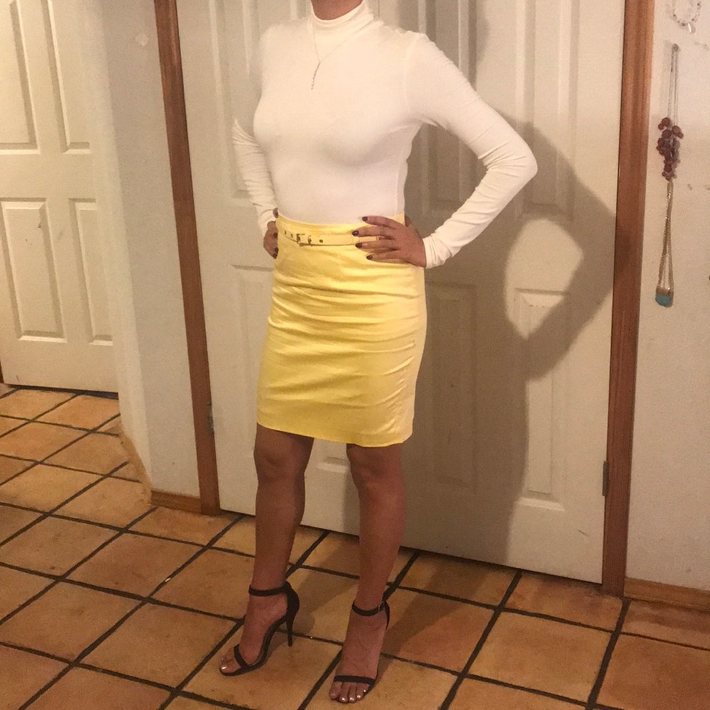 Super Cute Flirty Yellow Pencil Skirt 💛